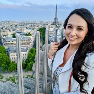 Meet your Posher, Rebecca